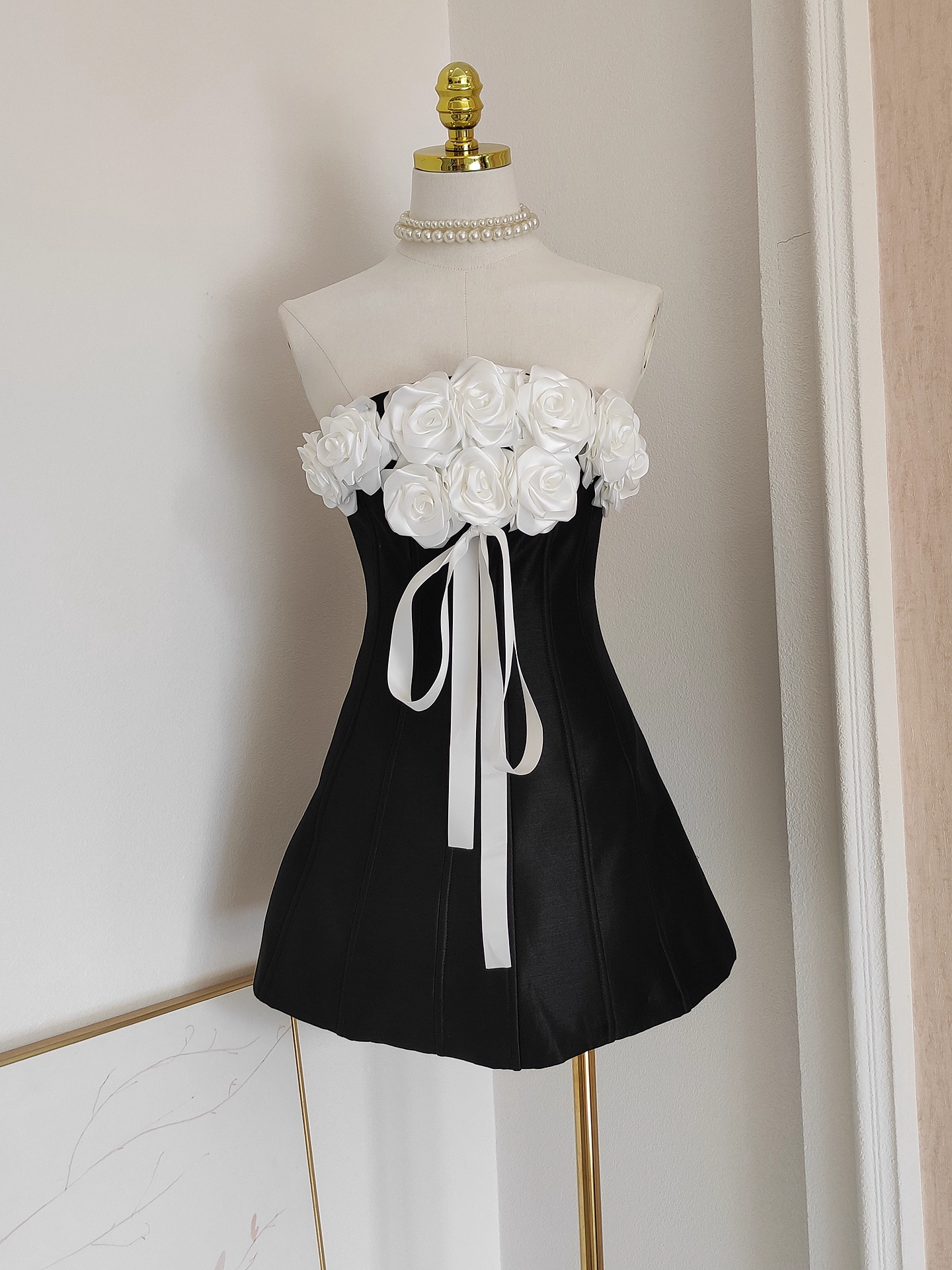 Vintage 3D Flowers Strapless A-Line Lace-up Satin Homecoming Dress Party Dress Short Cocktail Dress DP6808