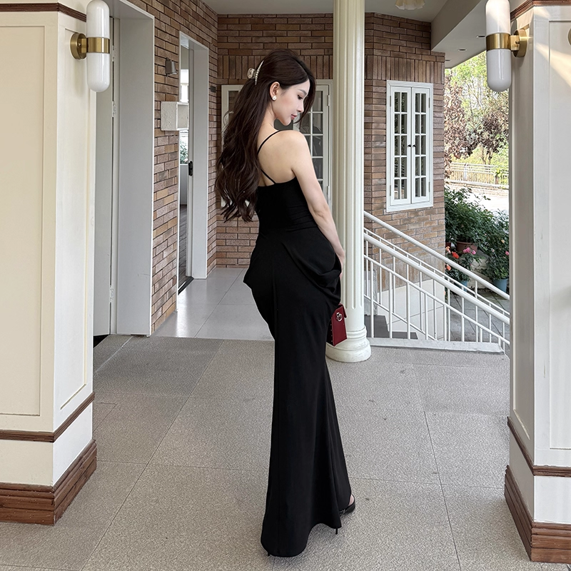 Bezauberndes schwarzes Sweetheart Spaghettiträger Plissee Meerjungfrau Ballkleid Abendkleid DP6408