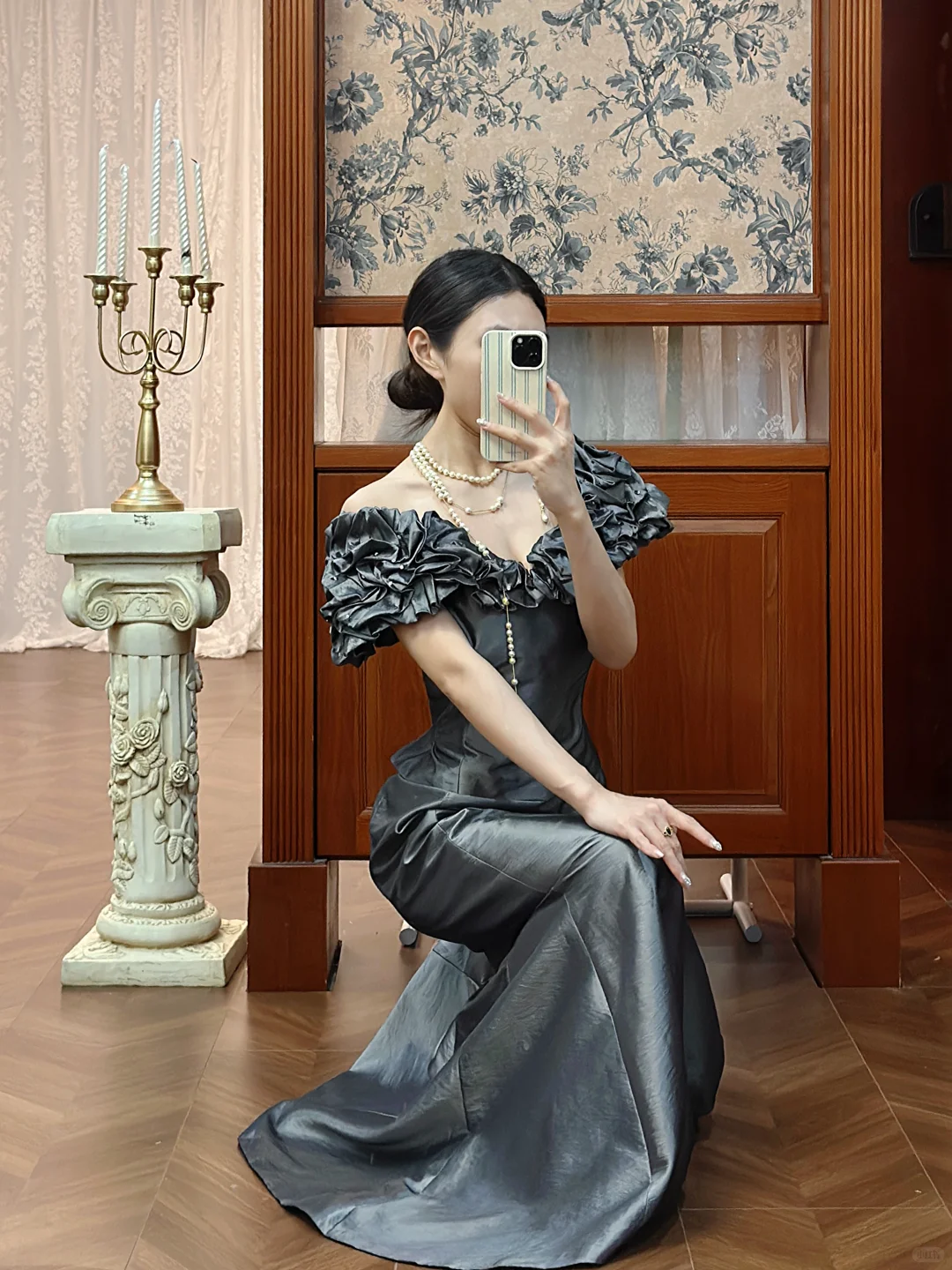 Elegant Grey Ruffled Evening Gown Off-Shoulder Mermaid Prom Dress DP7944