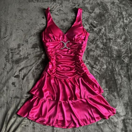 Robe de soirée courte vintage rose vif à bretelles et col en V, DP3023