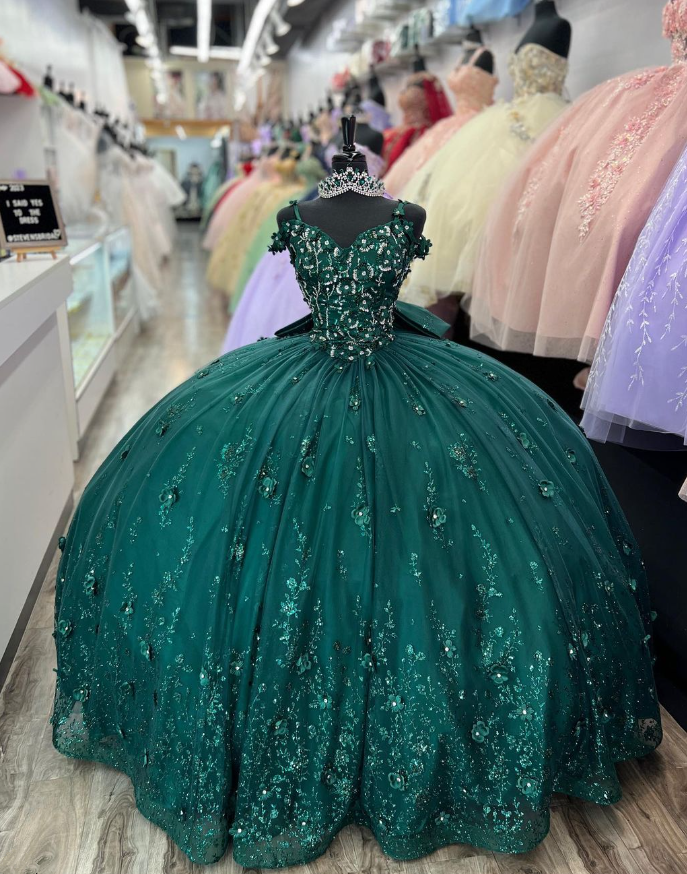 Vintage Appliques Sweetheart Lace Detachable Straps Tulle Sweet 16 Qui DSProm Vintage Appliques Sweetheart Lace Detachable Straps Tulle Sweet 16 Qui DSProm