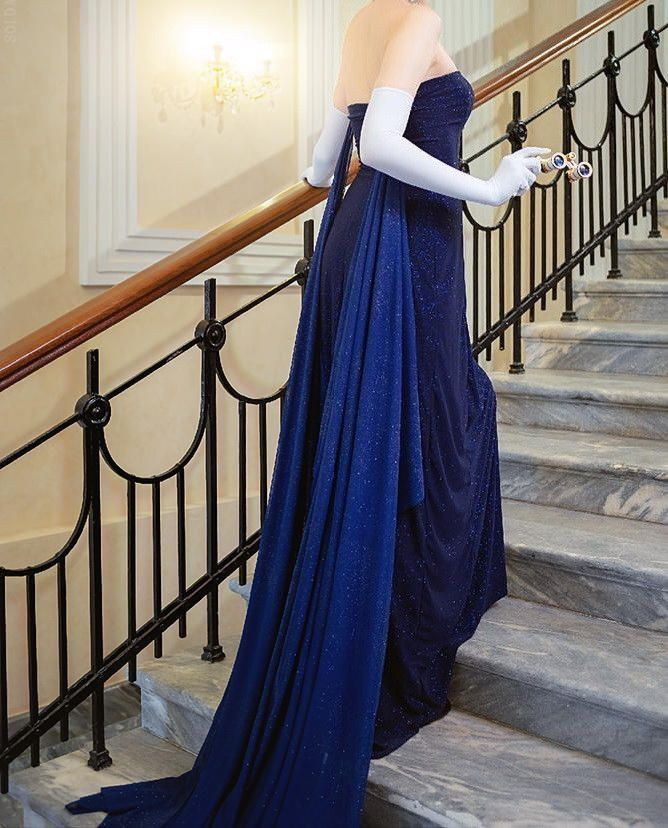 Robe de soirée longue vintage bleu foncé sans bretelles, coupe trapèze, DP3886
