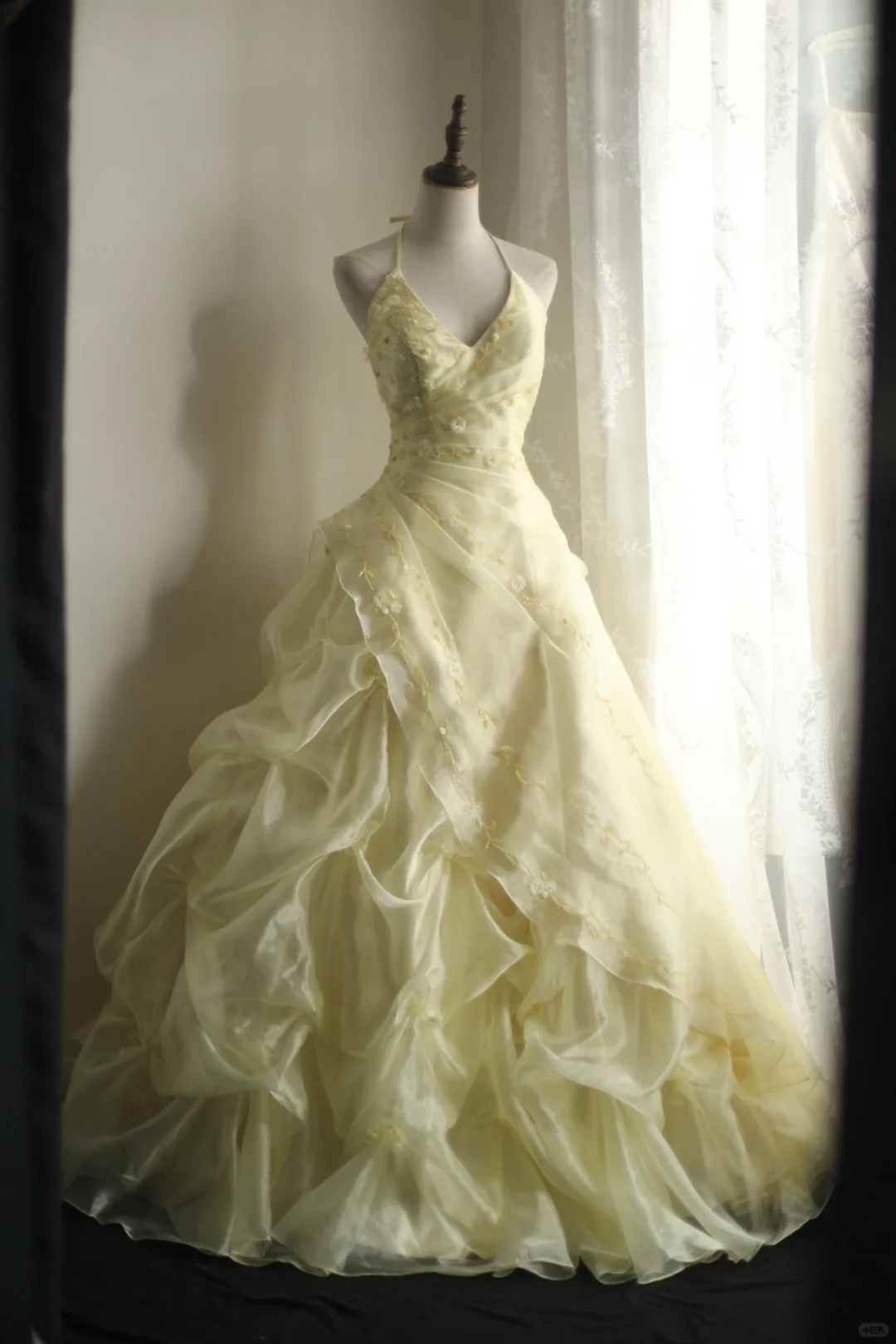 Light Yellow Halter Neck A-Line Chiffon Beading Long Prom Dress Birthday Gown, DP5181