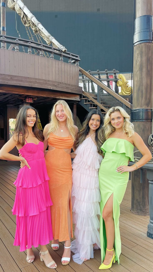 Robe de soirée longue rose vif à bretelles en cœur, coupe trapèze et volants, DP2537