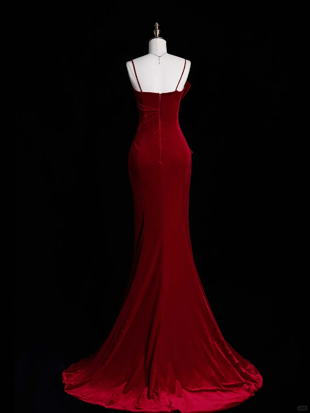 Robe de soirée longue en velours rouge à bretelles style sirène, DP5255