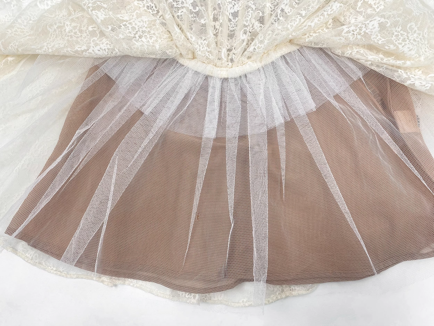 Vintage White Lace Embroidery Spaghetti Strap Design A-line Party Dress Homecoming Dress DP5875