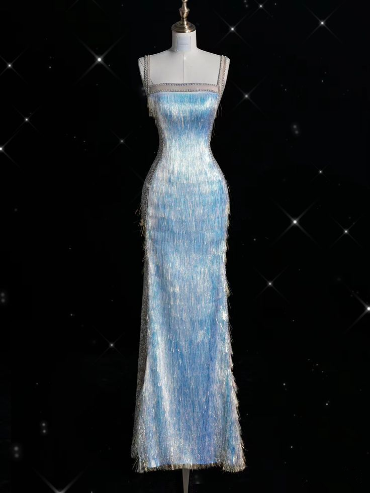 Robe de soirée longue bleu clair à bretelles et pompons, DP3788