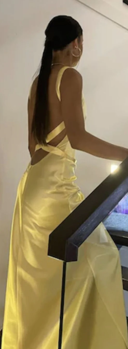 Gelbes, rückenfreies Meerjungfrau-Ballkleid mit V-Ausschnitt, DP3637