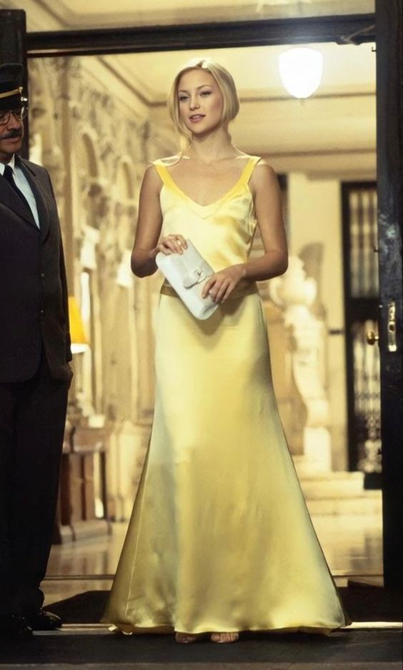 Gelbes, rückenfreies Meerjungfrau-Ballkleid mit V-Ausschnitt, DP3637
