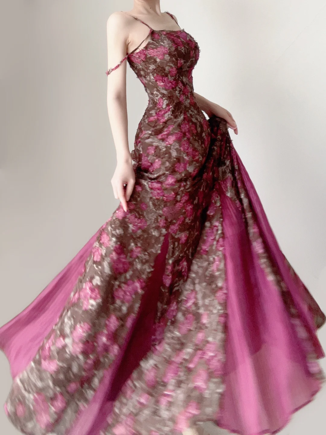 Robe de soirée longue fuchsia à bretelles spaghetti et motif floral style sirène, jolie robe d'été, DP5381