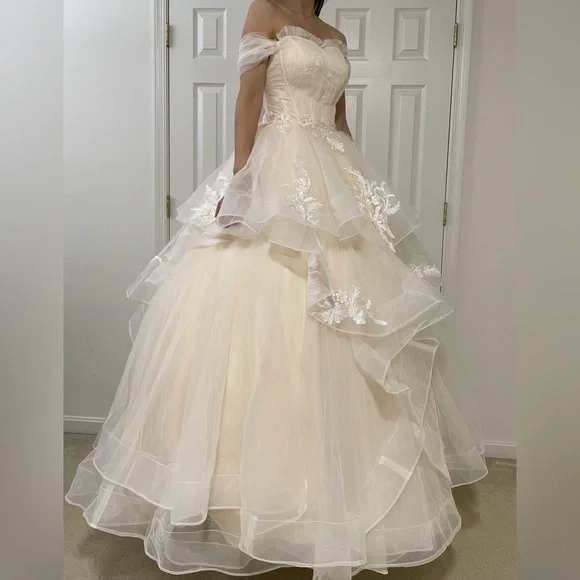 Robe de Quinceanera trapèze en tulle à épaules dénudées, robe d'anniversaire, DP2664