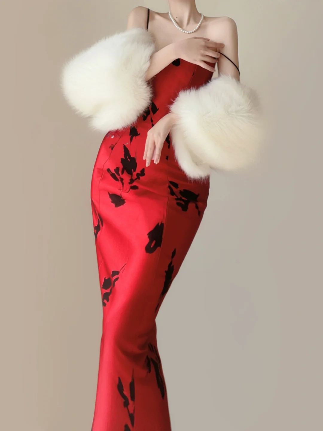 Sexy Rote Spaghettiträger Meerjungfrau Satin Langes Abendkleid Geburtstags-Outfits, DP5384