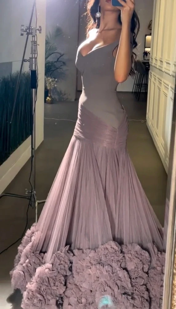 Staubiges Lila, V-Ausschnitt, Tüll, Etuikleid, langes Partykleid, formelles Abendkleid, DP3694