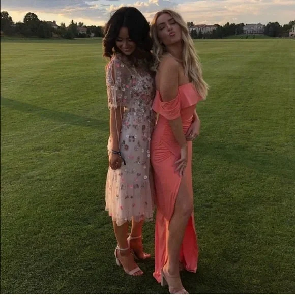 Korallenrosa schulterfreies langes Partykleid für Hochzeitsgäste, DP2779