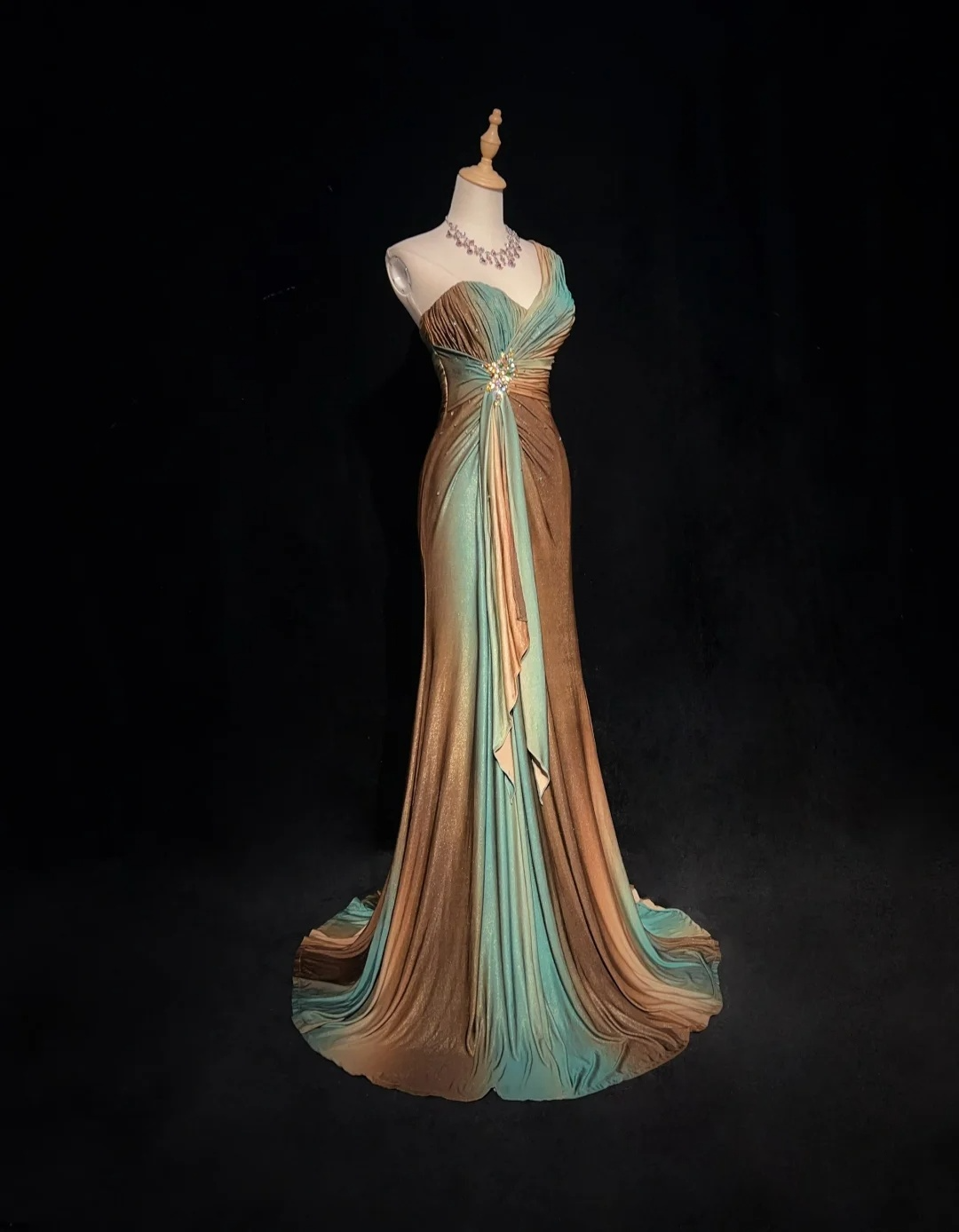 Neuankömmling Ombre One Shoulder Meerjungfrau Perlenbesetzt Vintage Langes Abendkleid, DP4881