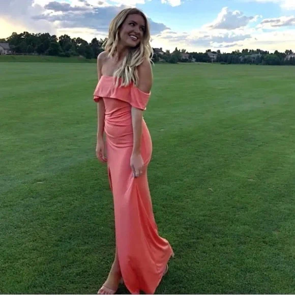 Korallenrosa schulterfreies langes Partykleid für Hochzeitsgäste, DP2779