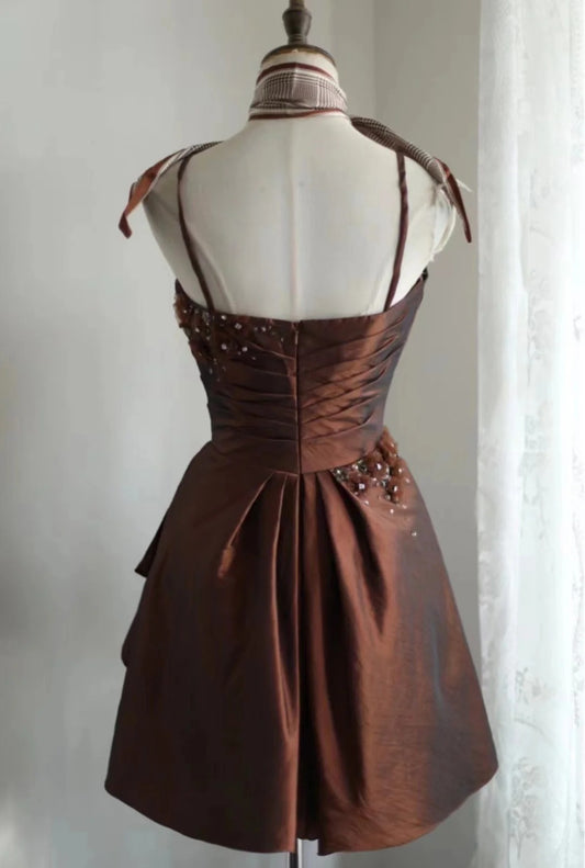 Robe de soirée trapèze à bretelles spaghetti et perles marron vintage, DP5809