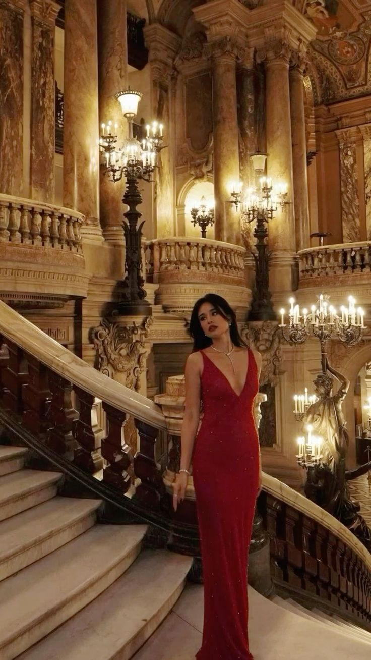 Rotes, langes Abendkleid im Meerjungfrauen-Stil mit V-Ausschnitt, glänzendes Partykleid, DP3572