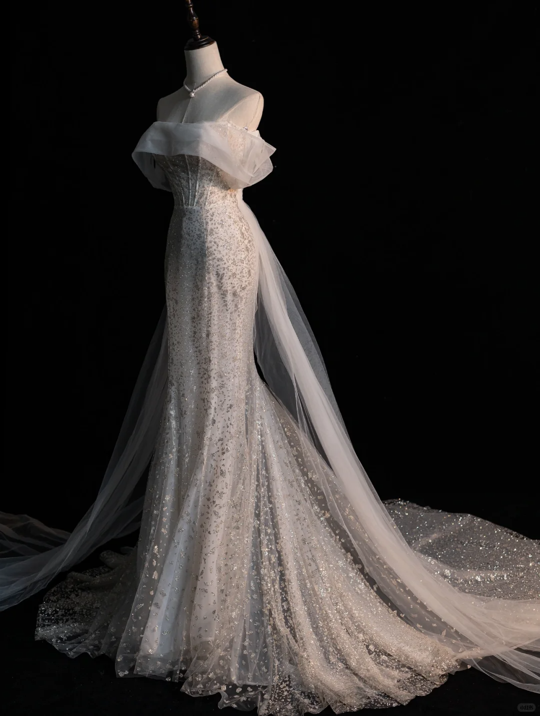 Gorgeous White Off Shoulder Mermaid Sequins Long Evening Party Dresses, DP5222