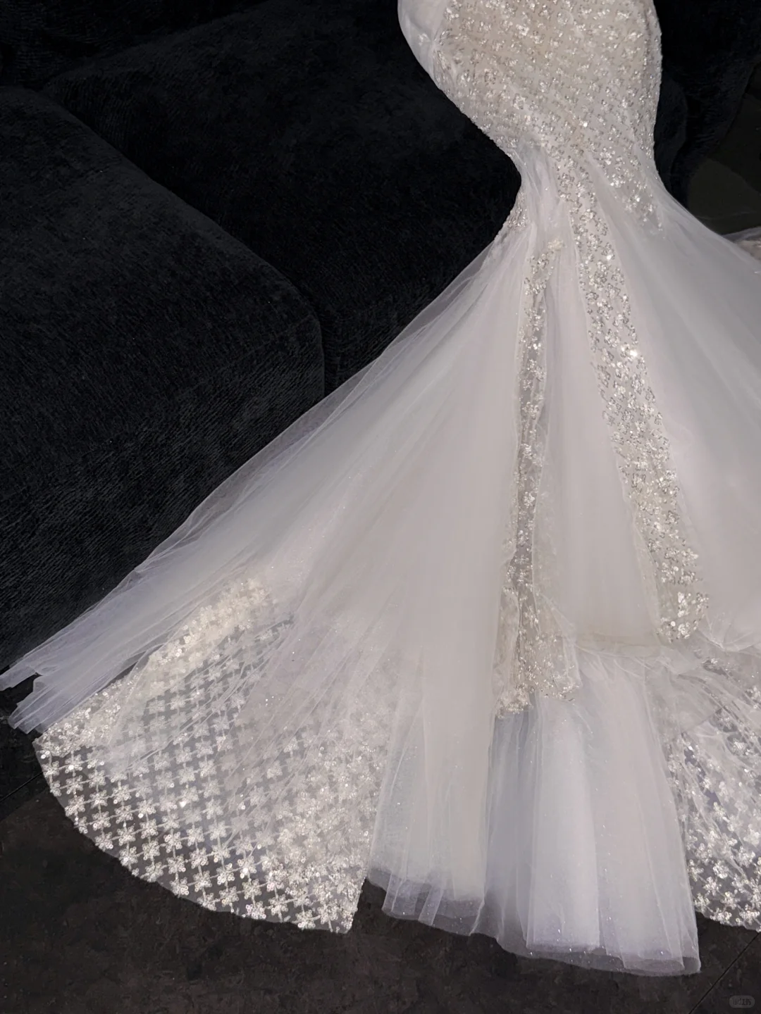 Wunderschönes Elfenbein Herzausschnitt Tüll Glitzerndes Pailletten Design Elegantes Meerjungfrau Bodenlanges Brautkleid, DP6171