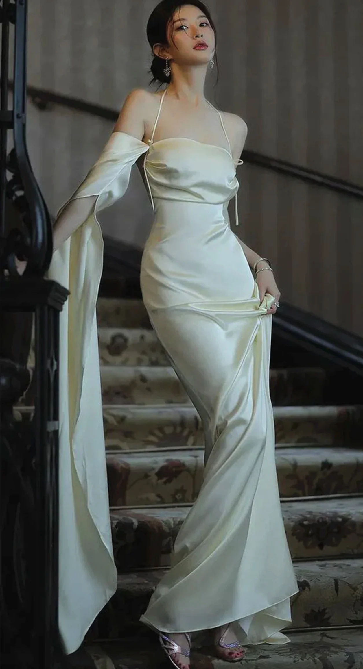 Elfenbeinfarbenes schulterfreies Maxikleid, rückenfreies langes Partykleid aus Satin, DP3605