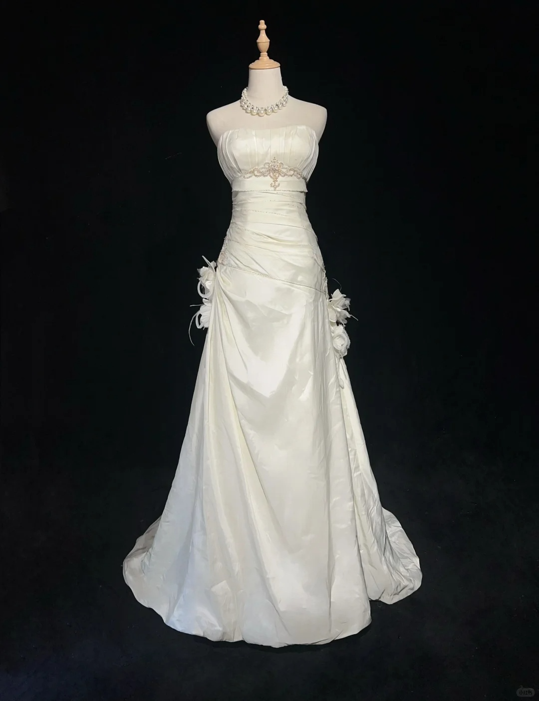 White Strapless A-Line Satin Beading Vintage Long Party Dress Bridal Dress, DP4883