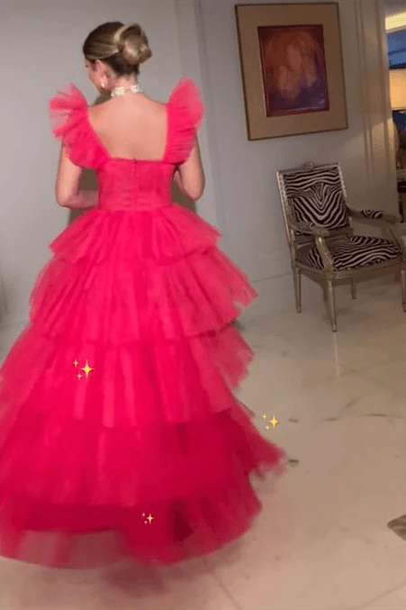 Langes Partykleid in A-Linie aus Tüll mit Stufenrüschen in Fuchsia, DP2012