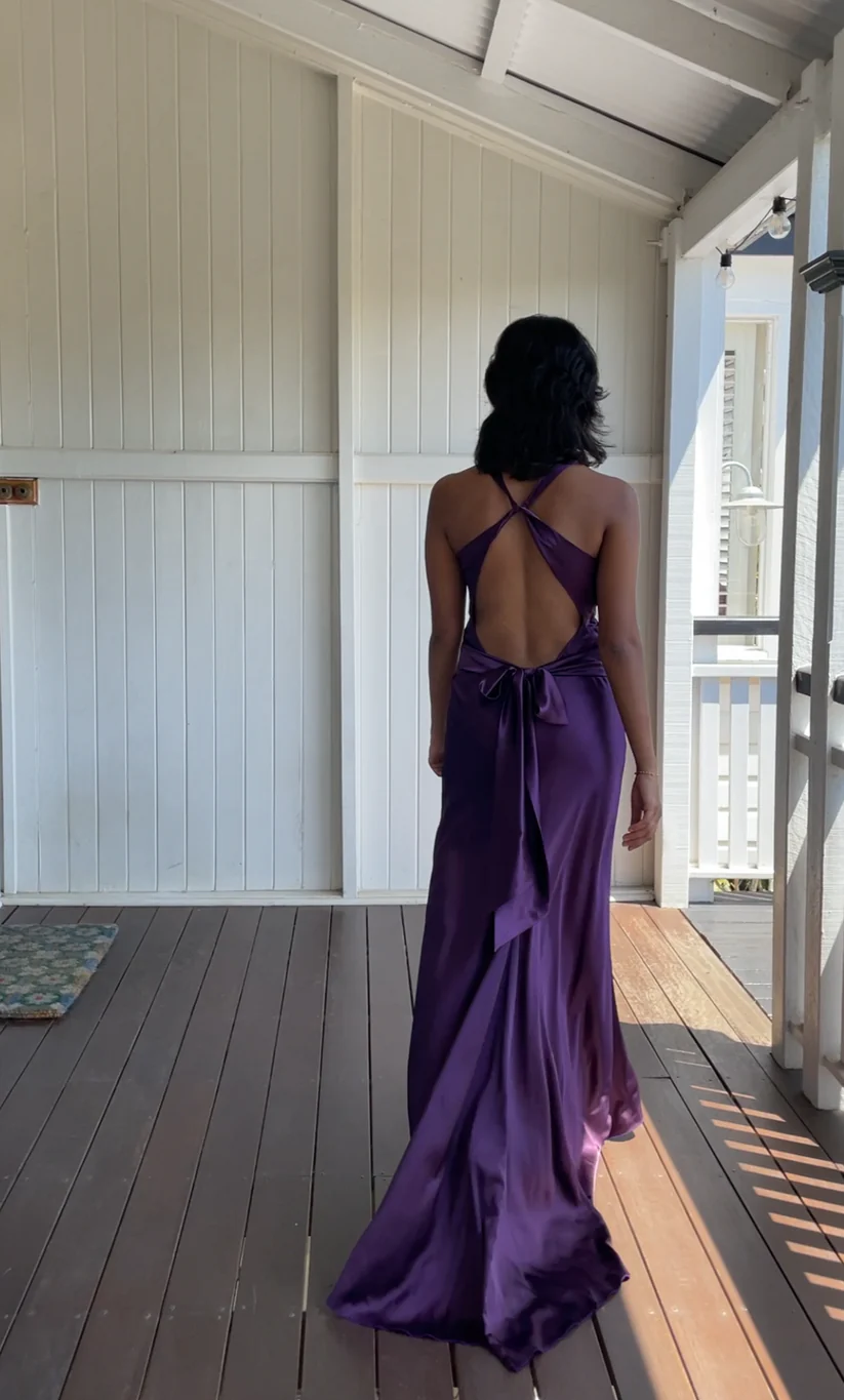 Robe de soirée longue noire en satin simple, col en V, dos nu, DP3019