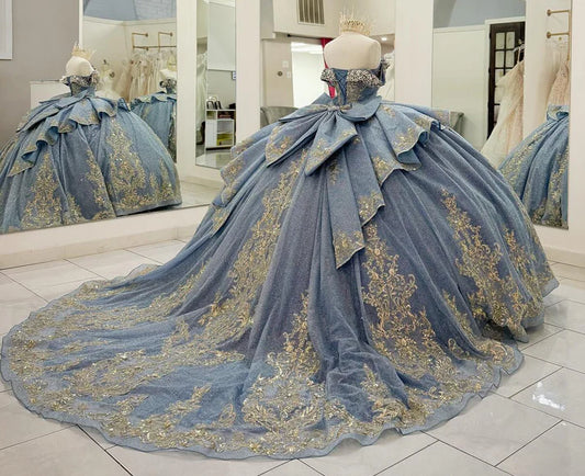 Robe de bal élégante bleu clair à épaules dénudées, ornée de perles et de broderies, décolleté en cœur, modèle DP7238