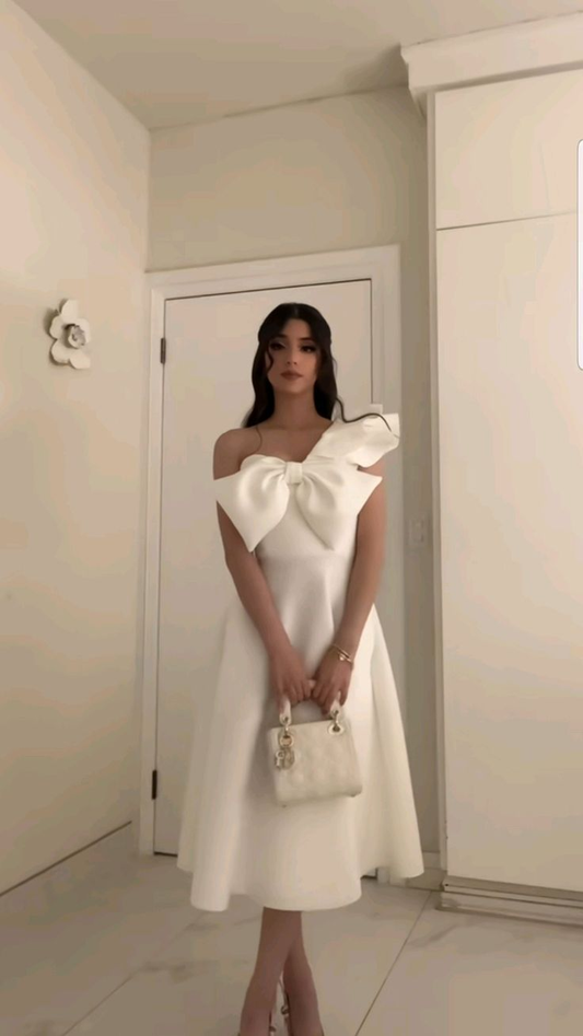 Robe de soirée blanche asymétrique, coupe trapèze, longueur mi-longue, DP3838