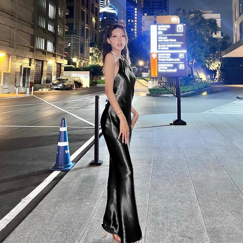 Elegant Shiny Satin Prom Dress Halter-neck Evening Gown Sheath Party Dress Long Formal Dress DP6809