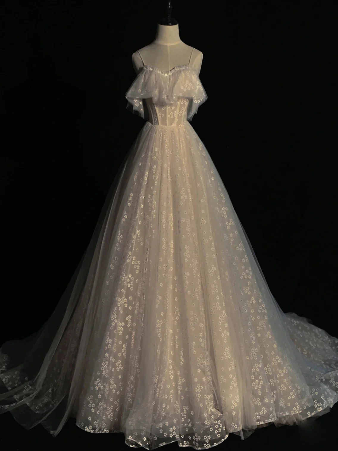 Robe de soirée longue blanche à bretelles spaghetti et épaules dénudées, coupe trapèze, en tulle et dentelle, DP3611