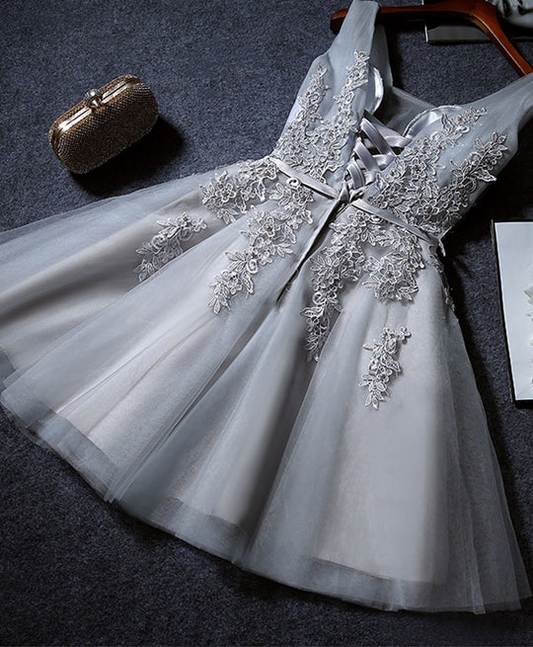 Robe de soirée trapèze en tulle gris vintage avec appliques DP6068