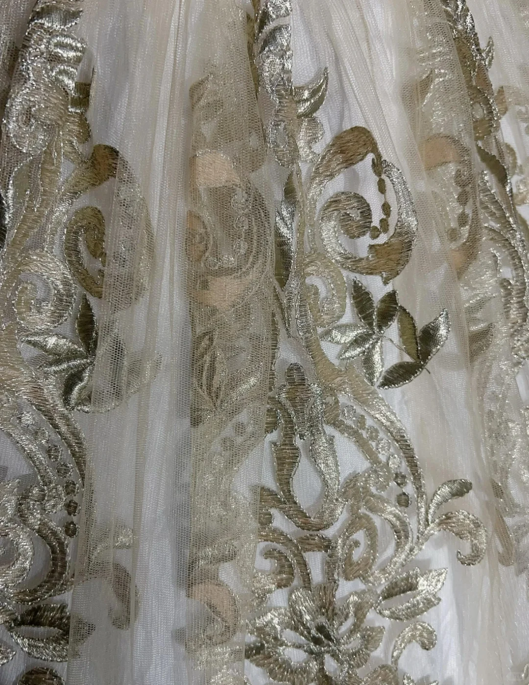 Opulent Gold-Embroidered Prom Dress Deep V-Neck Beaded A-Line Quinceañera Ball Gown DP7107