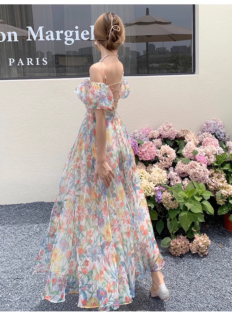 Neues elegantes Kleid mit Spaghettiträgern und Puffärmeln im Prinzessinnenstil im Blumenmuster, DP5950