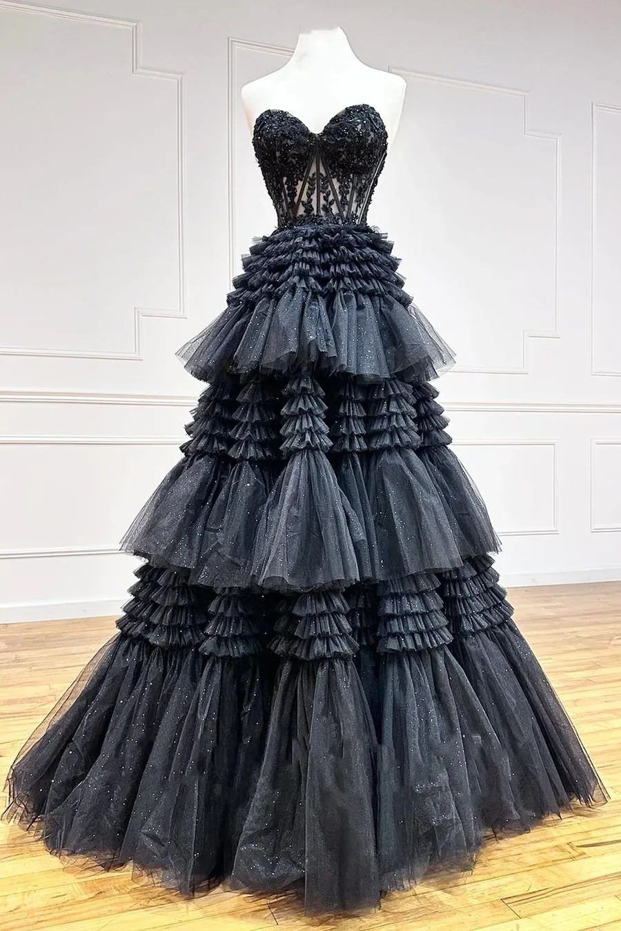 Green A-Line Sweetheart Tulle Tiered Long Prom Dress with Appliques, DP1374