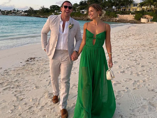 Grünes A-Linie V-Ausschnitt Träger Chiffon Langes Ballkleid Hochzeitsgastkleid,DP1507