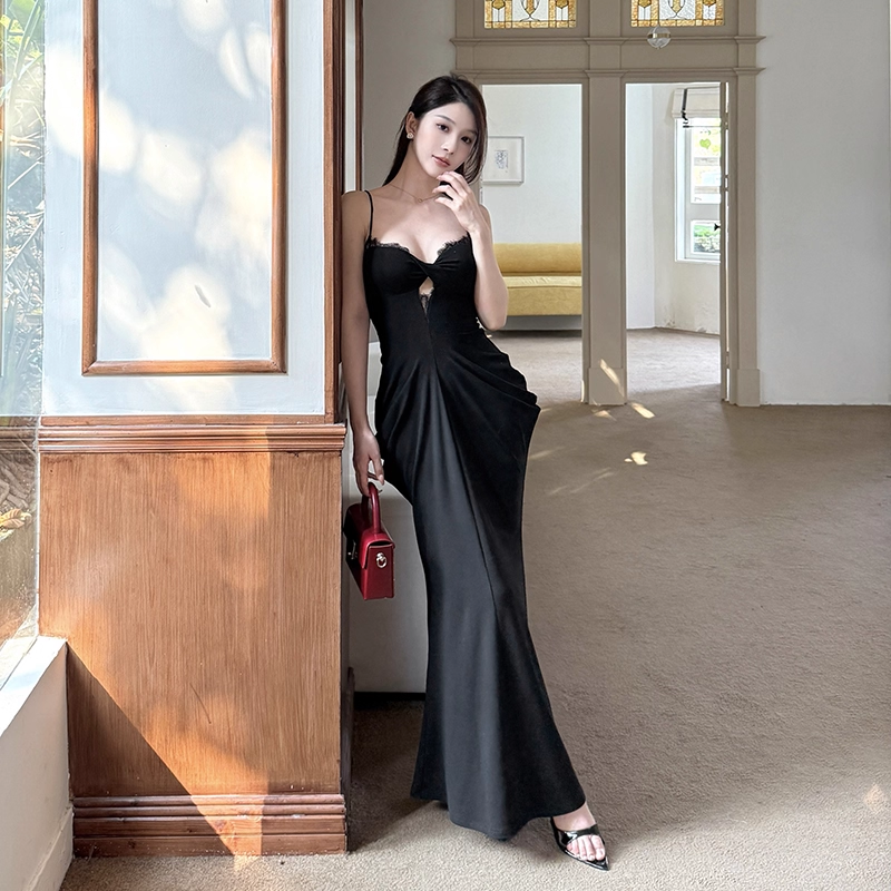 Bezauberndes schwarzes Sweetheart Spaghettiträger Plissee Meerjungfrau Ballkleid Abendkleid DP6408