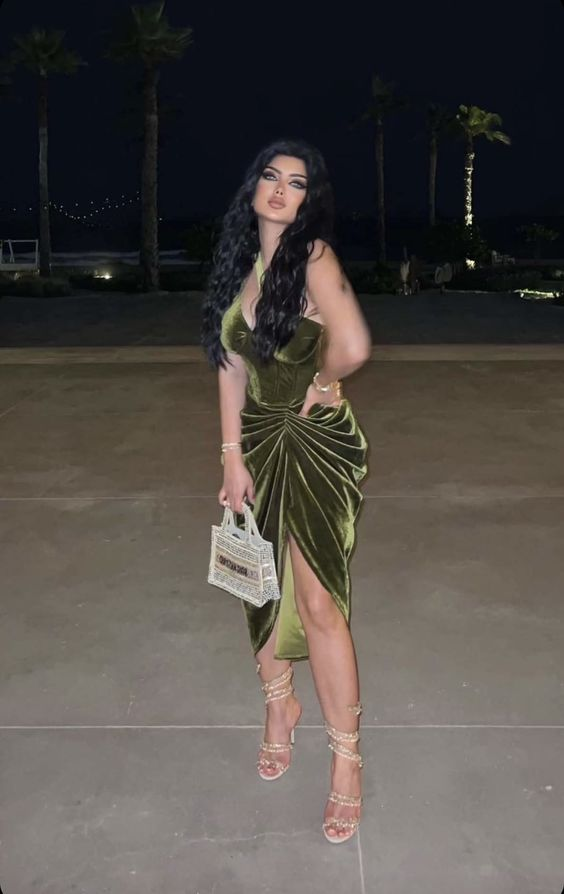 Robe de cocktail mi-longue en velours vert, asymétrique, DP2696