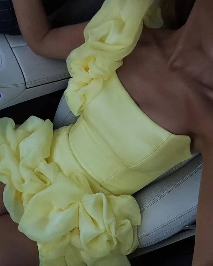 Robe fourreau jaune asymétrique, jolie robe de soirée courte, DP2728