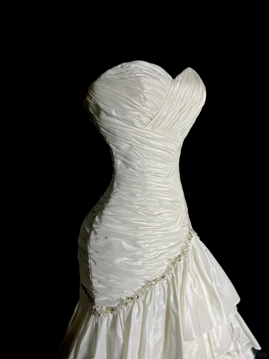 Elegantes weißes Sweetheart Meerjungfrau Vintage langes Brautkleid Brautkleid, DP5411