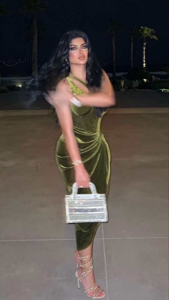 Robe de cocktail mi-longue en velours vert, asymétrique, DP2696