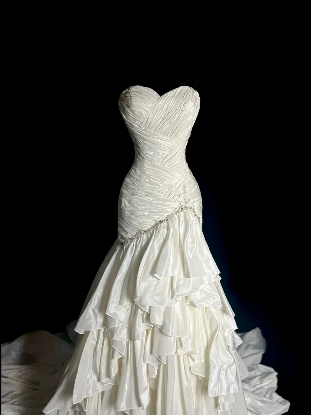 Elegant White Sweetheart Mermaid Vintage Long Wedding Dress Bridal Dress, DP5411