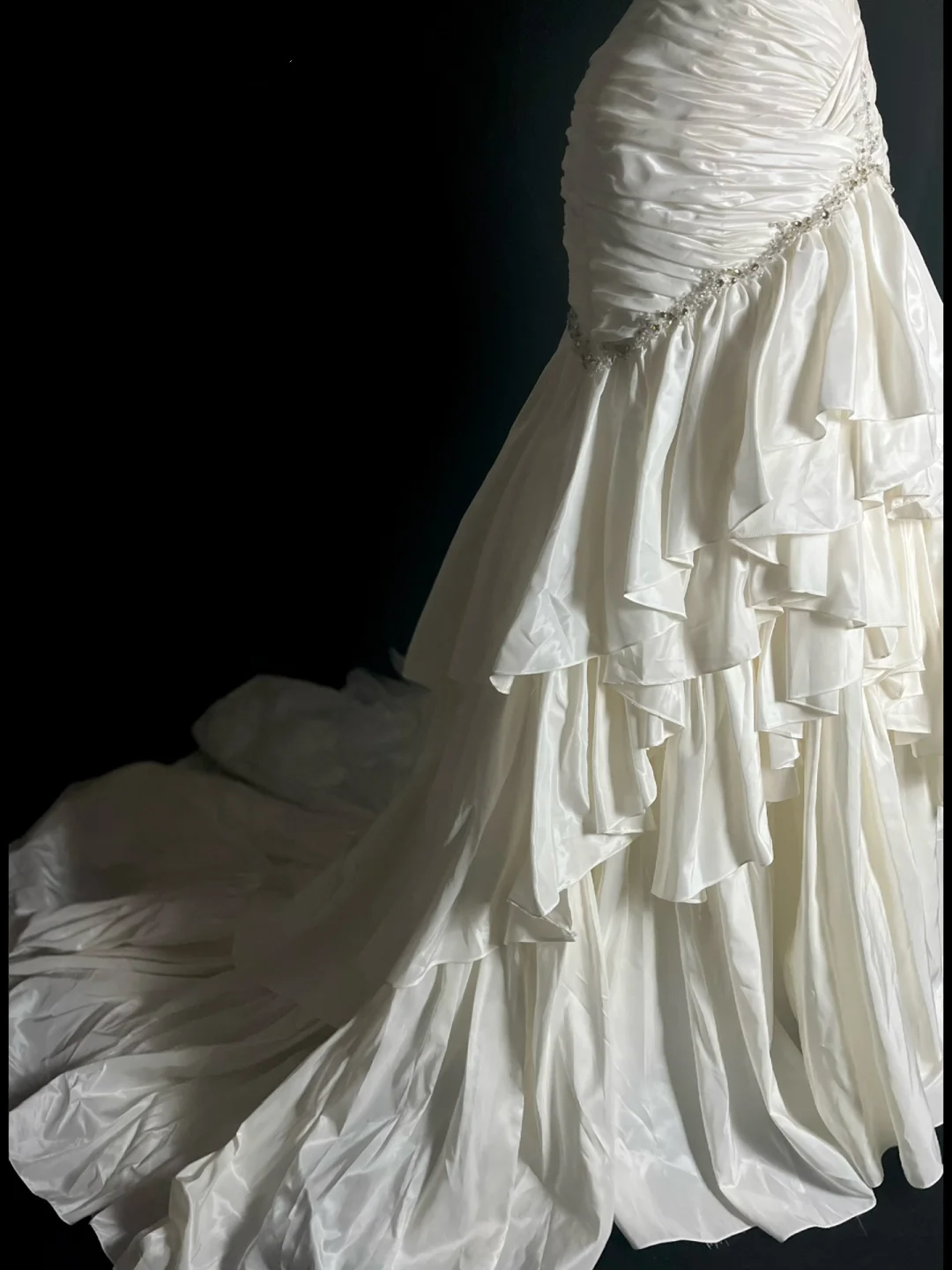 Elegant White Sweetheart Mermaid Vintage Long Wedding Dress Bridal Dress, DP5411