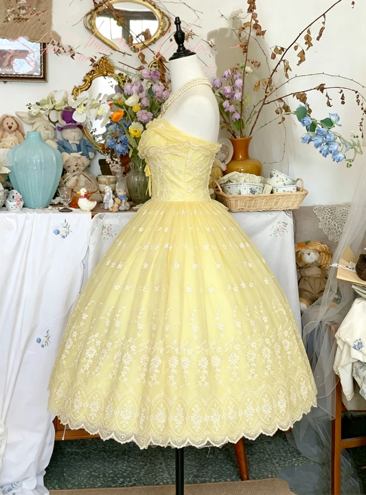 Elegant Yellow Strapless Floral Lace A-Line Homecoming Dress DP8538
