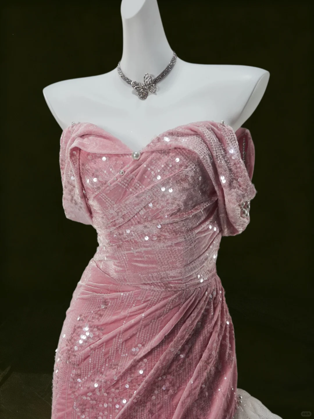 Unique Pink Velvet Sequin Prom Dress Sheath Sweetheart Evening Gown Off-the-shoulder Party Dress Irregular Tulle Hem Formal Dress DP6881