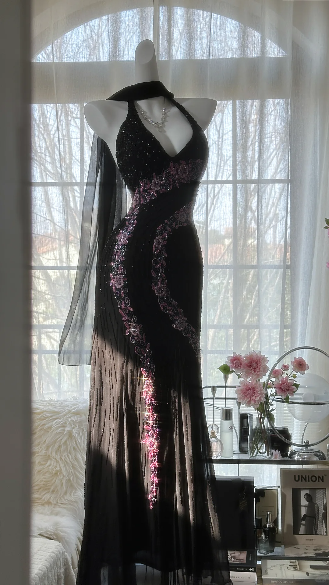 Retro Black V-neck Applique Design Romantic Chiffon Evening Dress Prom Dress DP6022