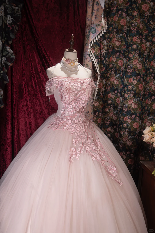 Elegantes pinkfarbenes Off-Shoulder Ballkleid mit Blumenstickereien aus Spitze für Sweet 16 und Quinceanera DP8339