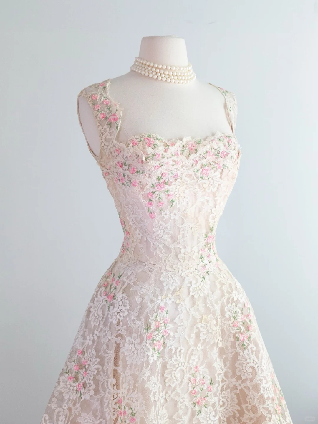 Retro Pink Floral Exquisite Embroidery Design A-Line Short Homecoming Dress Party Dress DP6216