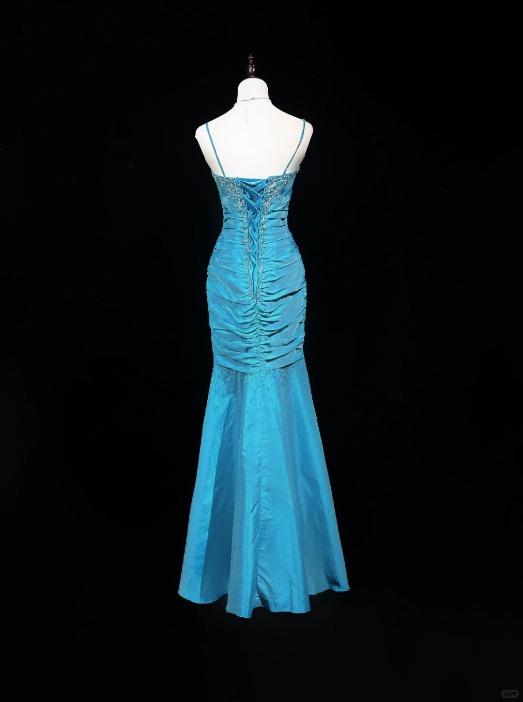 Robe de soirée longue style sirène bleue à bretelles spaghetti et perles, DP5329